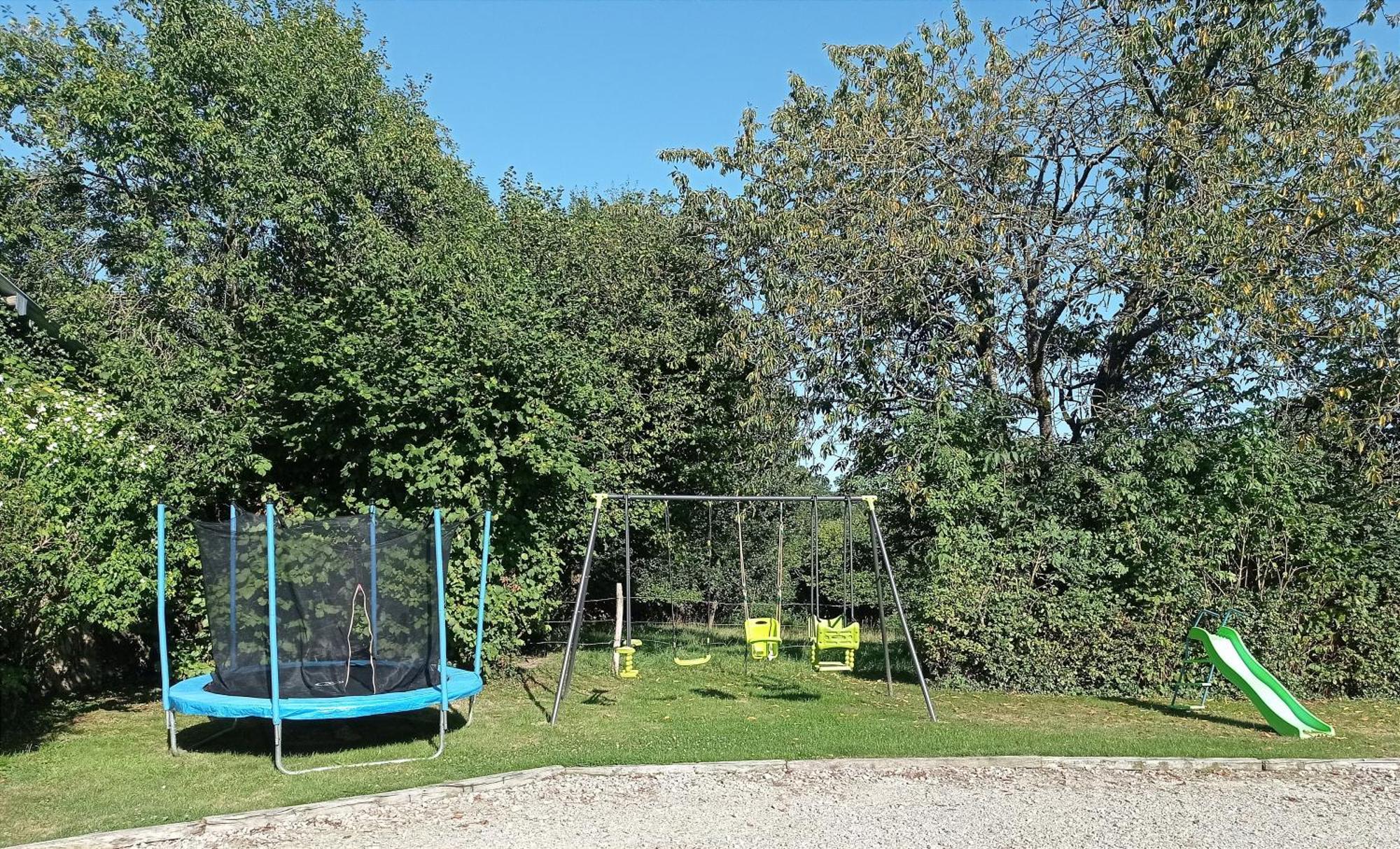 Les Tongs Des Pres, Au Coeur Du Parc Normandie Maine * Livaie
